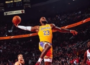 詹姆斯，老鹰，刷新队史纪录！