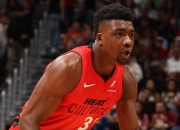 包含巴特勒官方公布新规，爆发新星引发争议，鹈鹕球迷热议！的词条